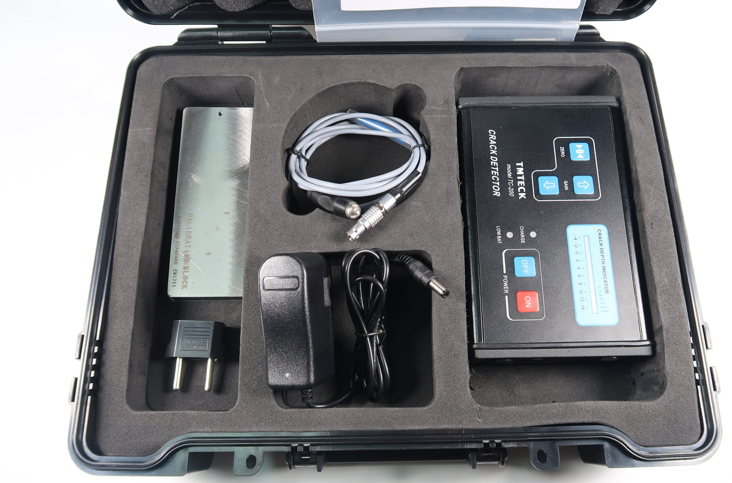 Crack detector TC-200