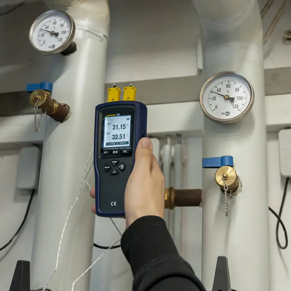 Surface & Probe Thermometer PCE-T 330